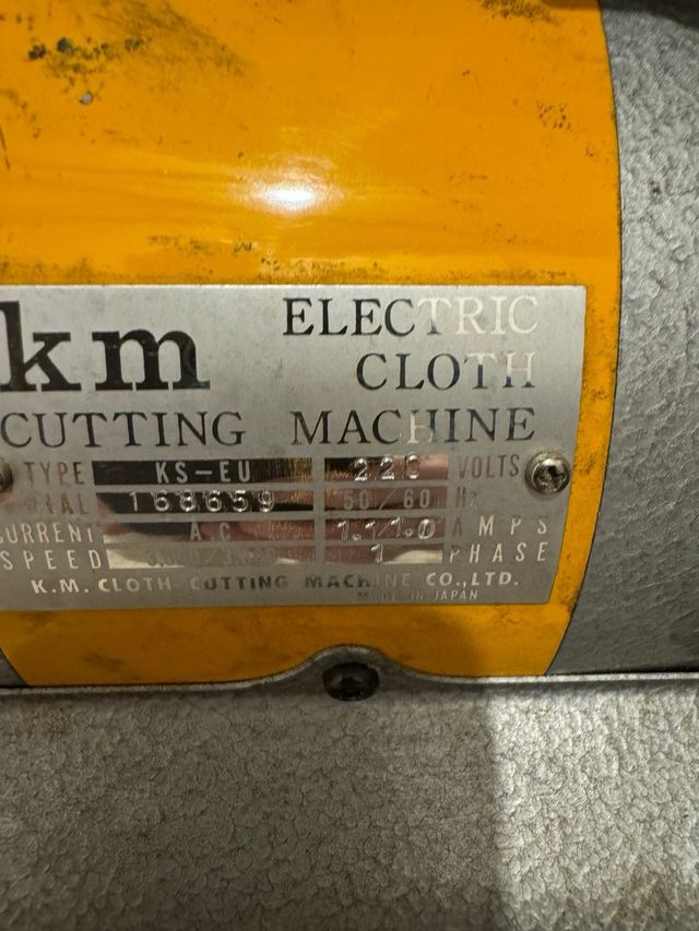 Cortadora de tela KM - Máquina de corte