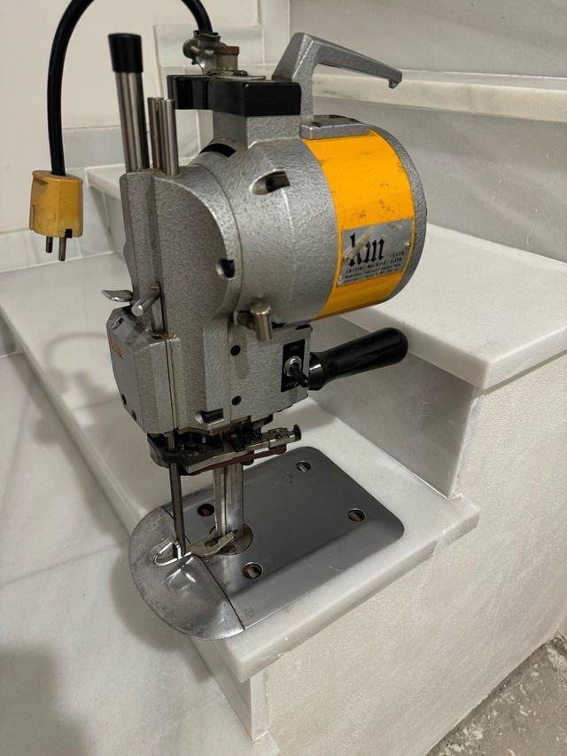 Cortadora de tela KM - Máquina de corte