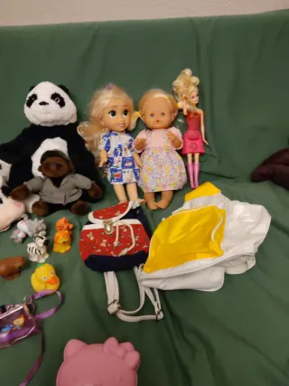 Lote Juguetes Niña: Muñecas y Peluches