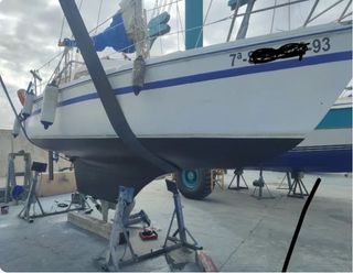 Velero 7,13 m – Bandera polaca – No pasa ITB