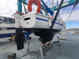 Velero 7,13 m – Bandera polaca – No pasa ITB