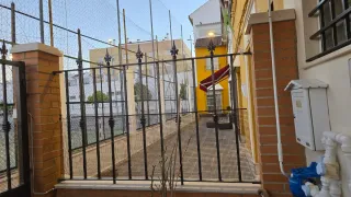 Reja de exterior y se REGALA LA PUERTA