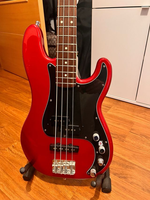 Fender Deluxe Active P Bass Special 2015