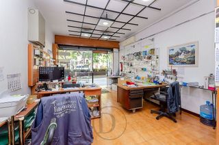 Local comercial en venta en Pubilla Cases en Hospitalet de Llobregat, L´