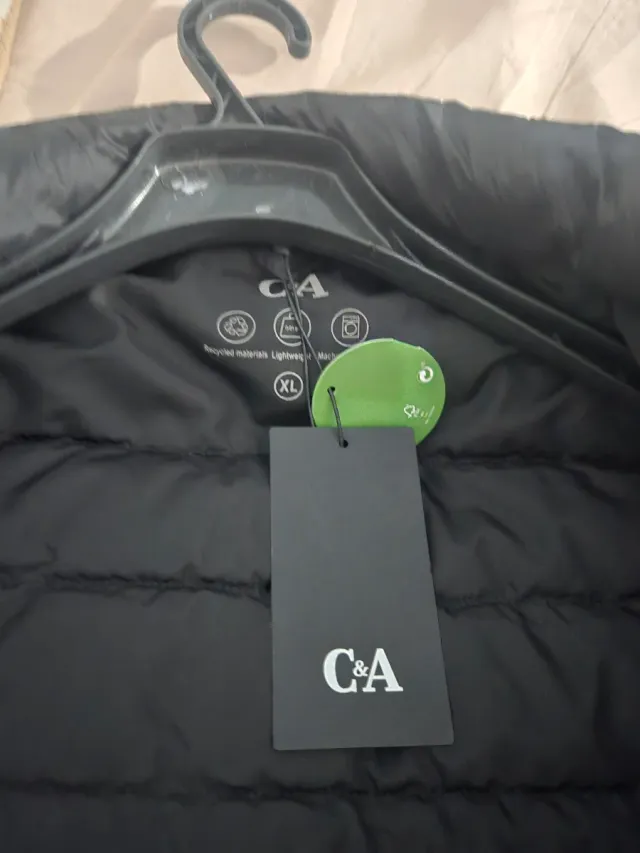 Chaleco acolchado negro hombre