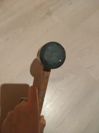 Maza de goma con mango de madera