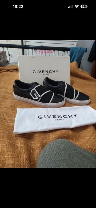 Sneakers Givenchy Nere e Bianche
