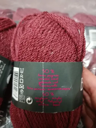 Ovillo lana BERGERE DE FRANCE Prunier