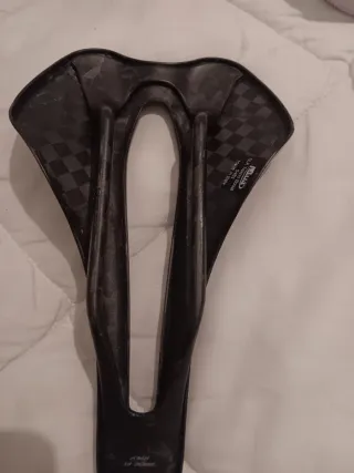 Sillín Selle Italia Carbono Tope Gama