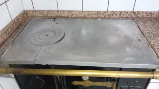 Cocina de carbón antigua