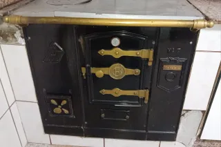 Cocina de carbón antigua