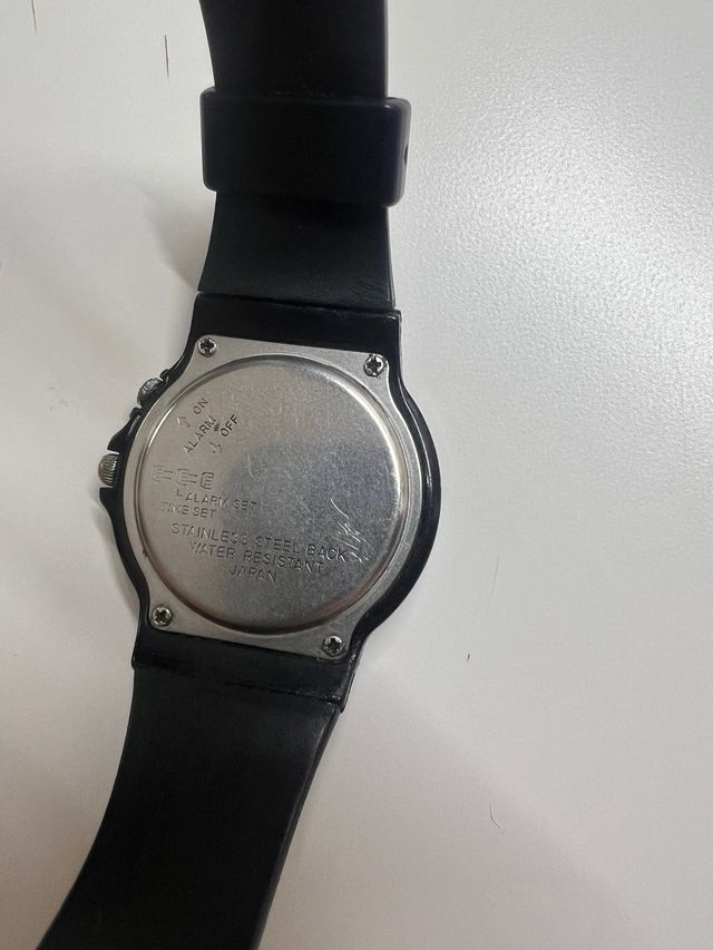 Reloj Lotus Negro y Blanco