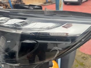 Faro Izquierdo Mercedes V