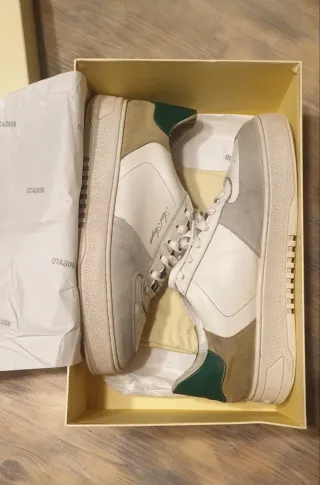 Sneakers Alex Arigato bianche e verdi