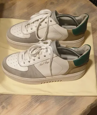 Sneakers Alex Arigato bianche e verdi