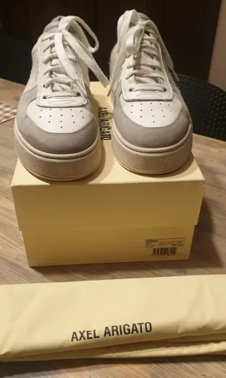 Sneakers Alex Arigato bianche e verdi