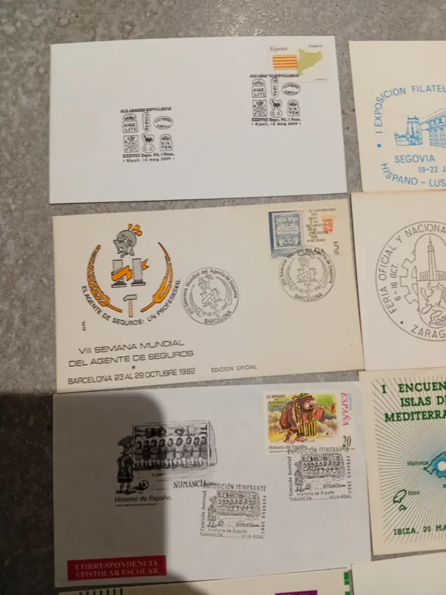 Lotto di 20 buste e cartoline filateliche