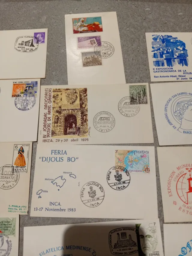 Lotto di 20 buste e cartoline filateliche