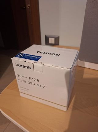 Tamron 35mm F/2.8 Di III OSD M1:2 per Sony E
