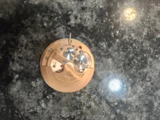 Maquinaria Reloj Omega Dorada