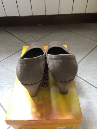 Scarpe Graceland scamosciate con zeppa