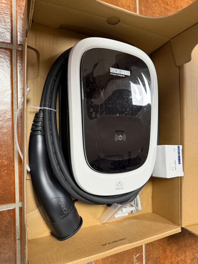 Cargador VIARIS UNI 7.4kW Tipo 2 + Wifi