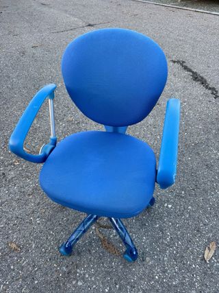 Silla de escritorio con ruedas