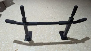 Barra de dominadas para con tornillería