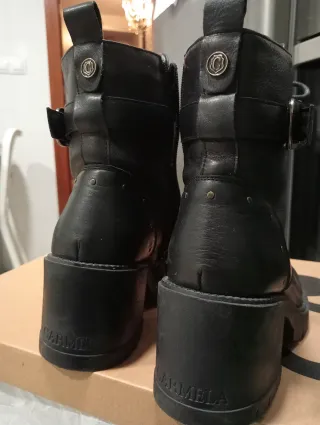 Botas Carmela Piel Mujer Negras. Usadas dos veces