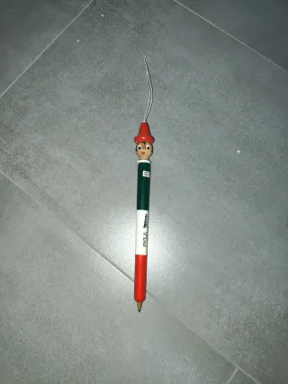 Boli bic Pinocchio Italia y lápiz england