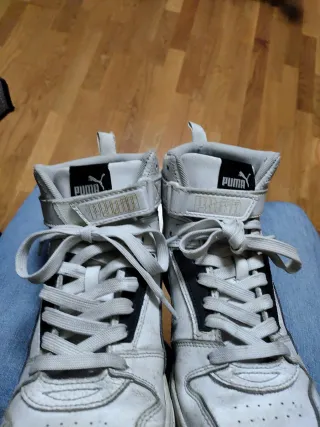 Botas de basket Puma blancas y negras