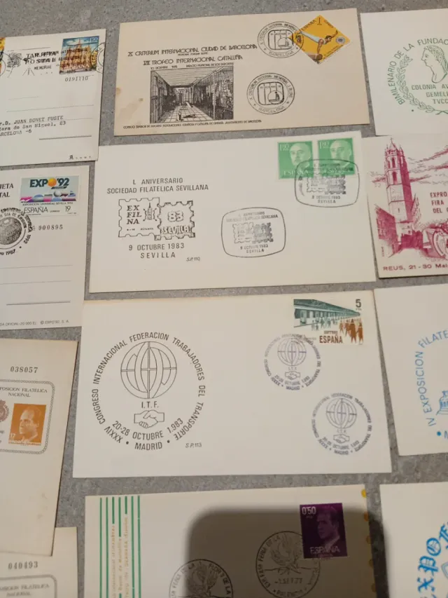 Lotto di 20 buste e cartoline filateliche