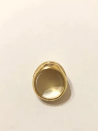 Anillo oro 18 kt casi nuevo