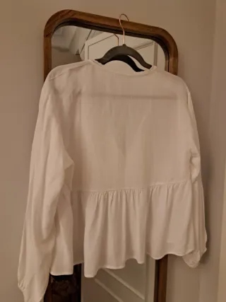 Blusa blanca Pull&Bear