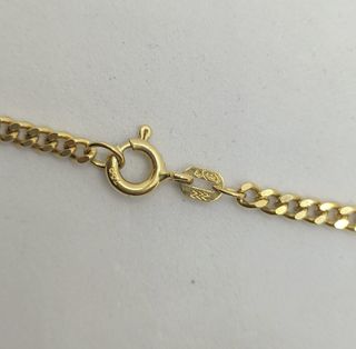 Cadena Barbada de oro de 18k, 17.33 g, 61 cm.