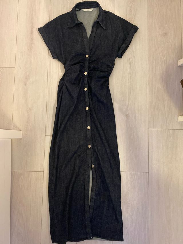 Vestido vaquero largo con botones