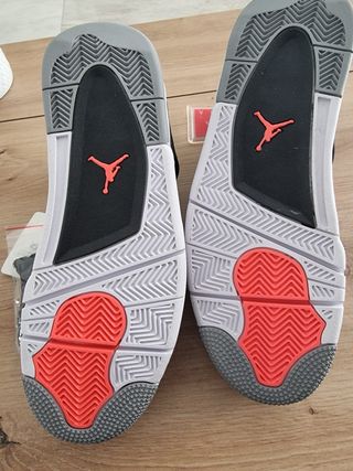 Jordan 4 Infrared