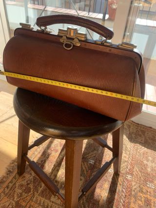 Maletín médico antiguo de cuero