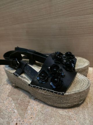 Sandalias plataforma con brillos