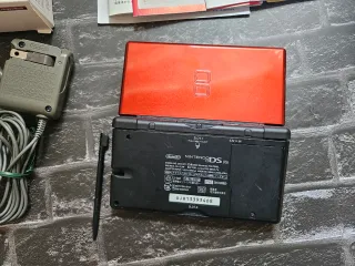 Consola Nintendo DS Crimson black