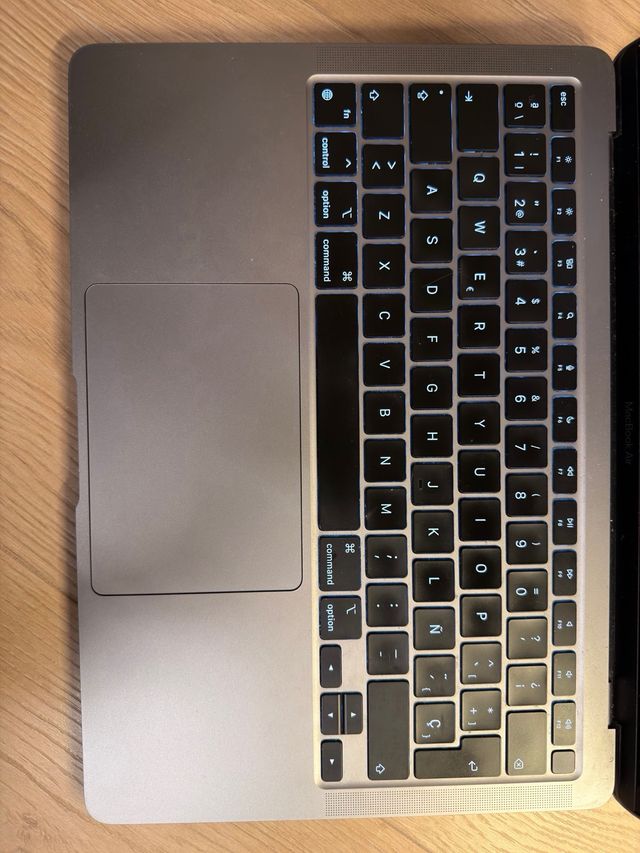 MacBook Air M1 2020 Plata 13 pulgadas 8gb