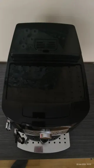 Cafetera Delonghi Magnifica S Automática