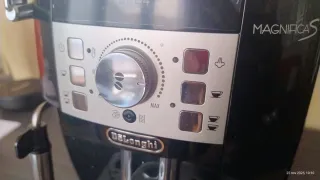 Cafetera Delonghi Magnifica S Automática