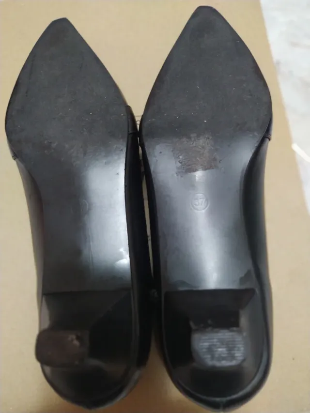 Décolleté nere con fibbia