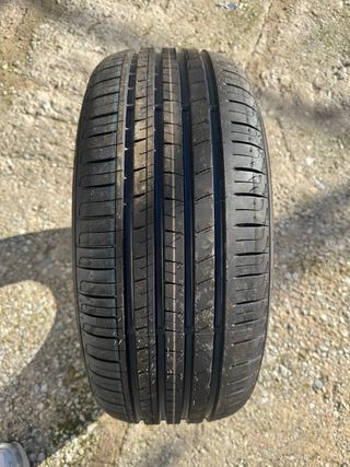 Neumáticos nuevos