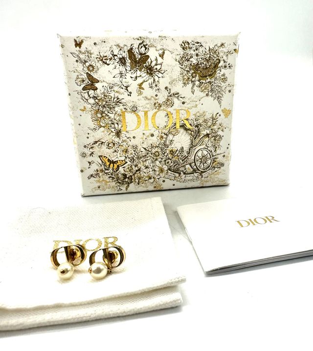 Pendientes Dior Dorados con Perlas