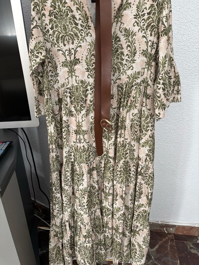 Vestido estampado floral verde y beige