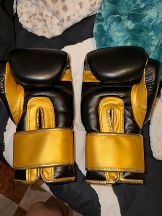 Guantes de Boxeo Buddha Negros y Dorados
