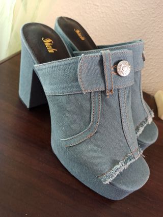 Zapatos de tacón con plataforma