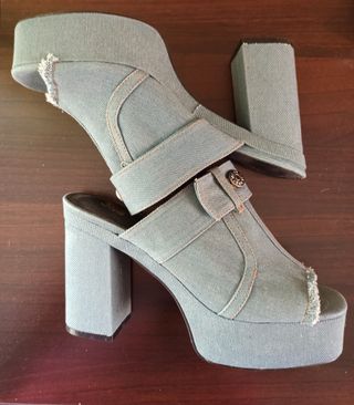 Zapatos de tacón con plataforma